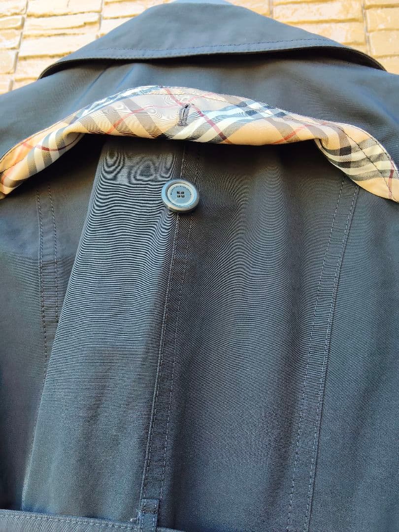 BURBERRY　ブラック トレンチコート 裏地ノバチェック