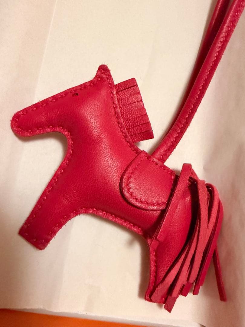 HERMES ローズメキシコ　ソーピンク ロデオpm チャーム
