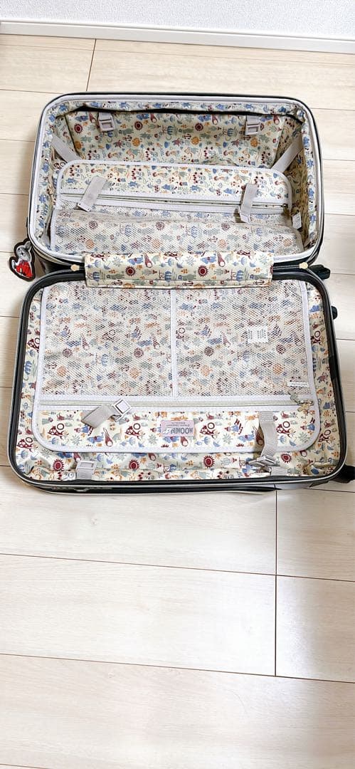 ムーミン フロントオープン型キャリーケース53L