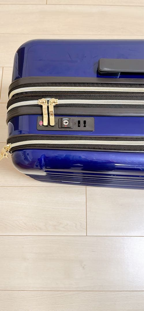 ムーミン フロントオープン型キャリーケース53L