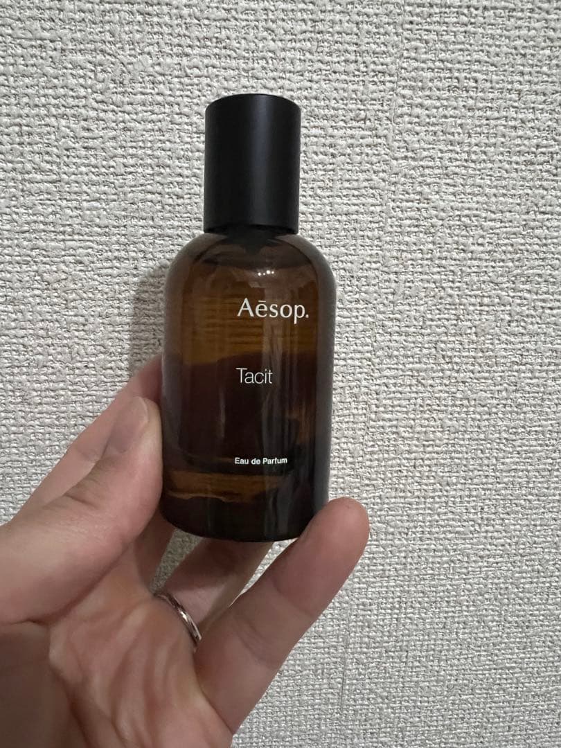 【正規品】ほぼ満量 イソップ タシットオードパルファム 50ml 芸能人御用達