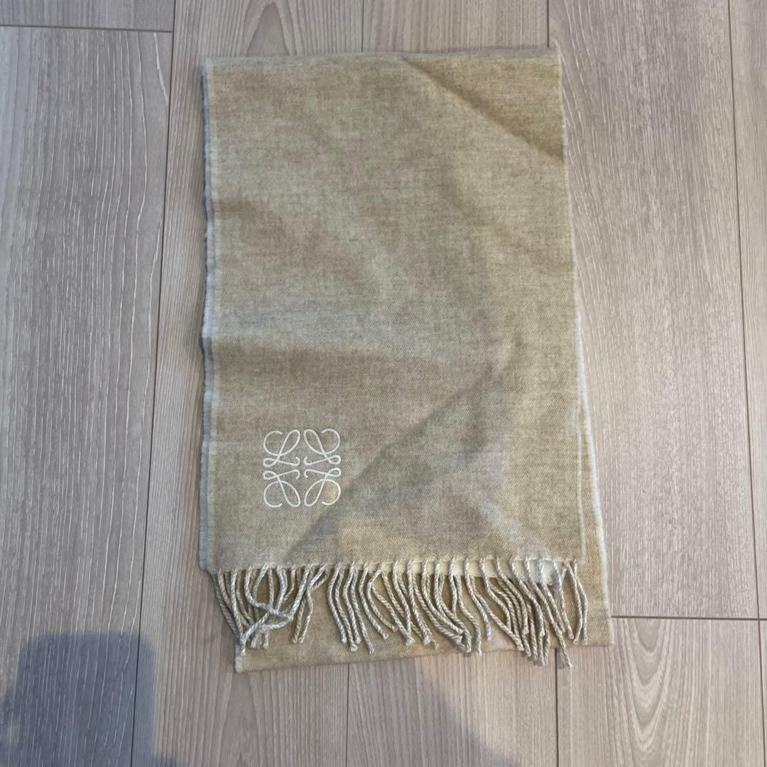 マフラー　ロエベ