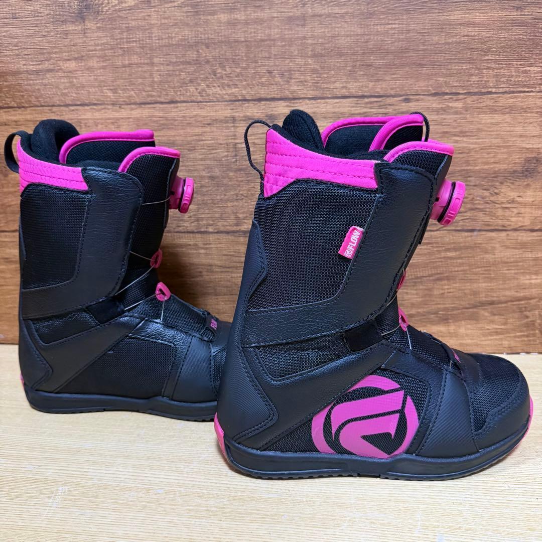 美品　kiss mark レディース　スノーボード3点　143cm 値下げ不可