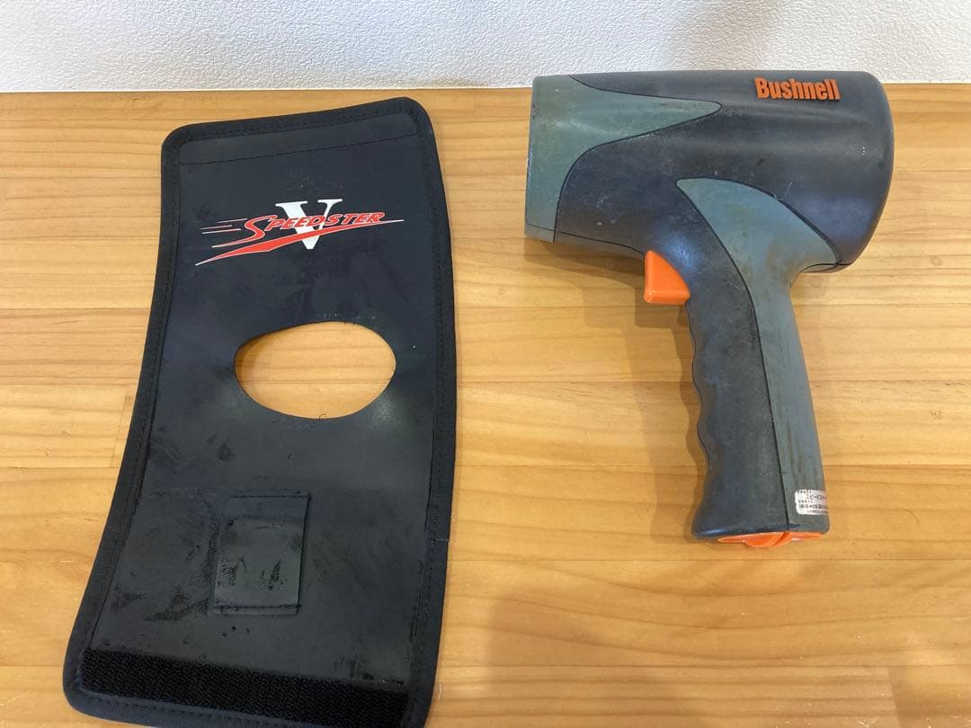 5*8様 Bushnell Speedster V スピード測定器