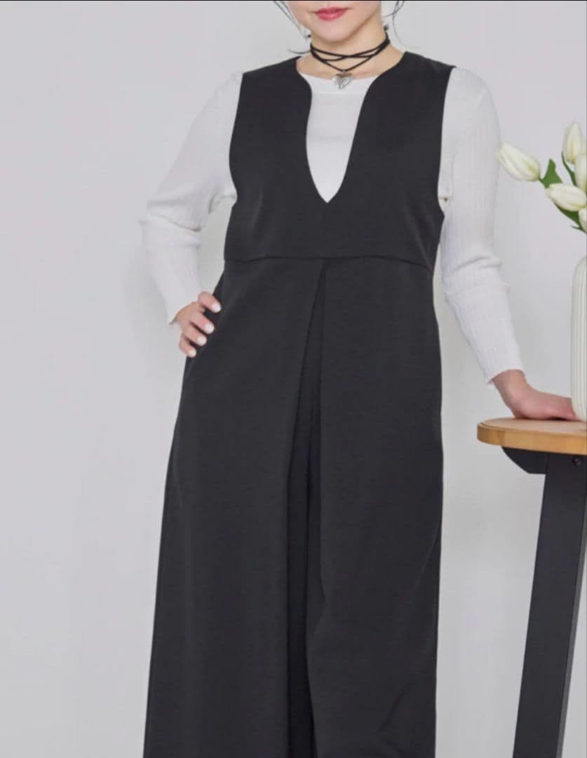 147 深Vネックオールインワンブラック Vネック ロングサロペット