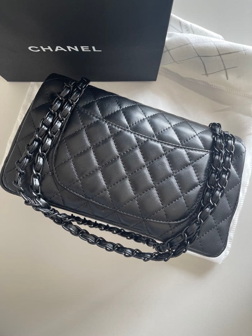 CHANEL ブラック キルティングバッグノベルティ