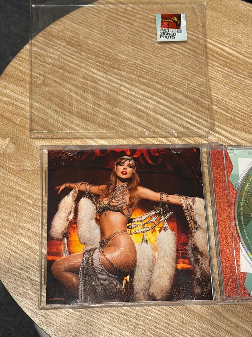 THE LIFE OF A SHOWGIRL CDサインPHOTO4④