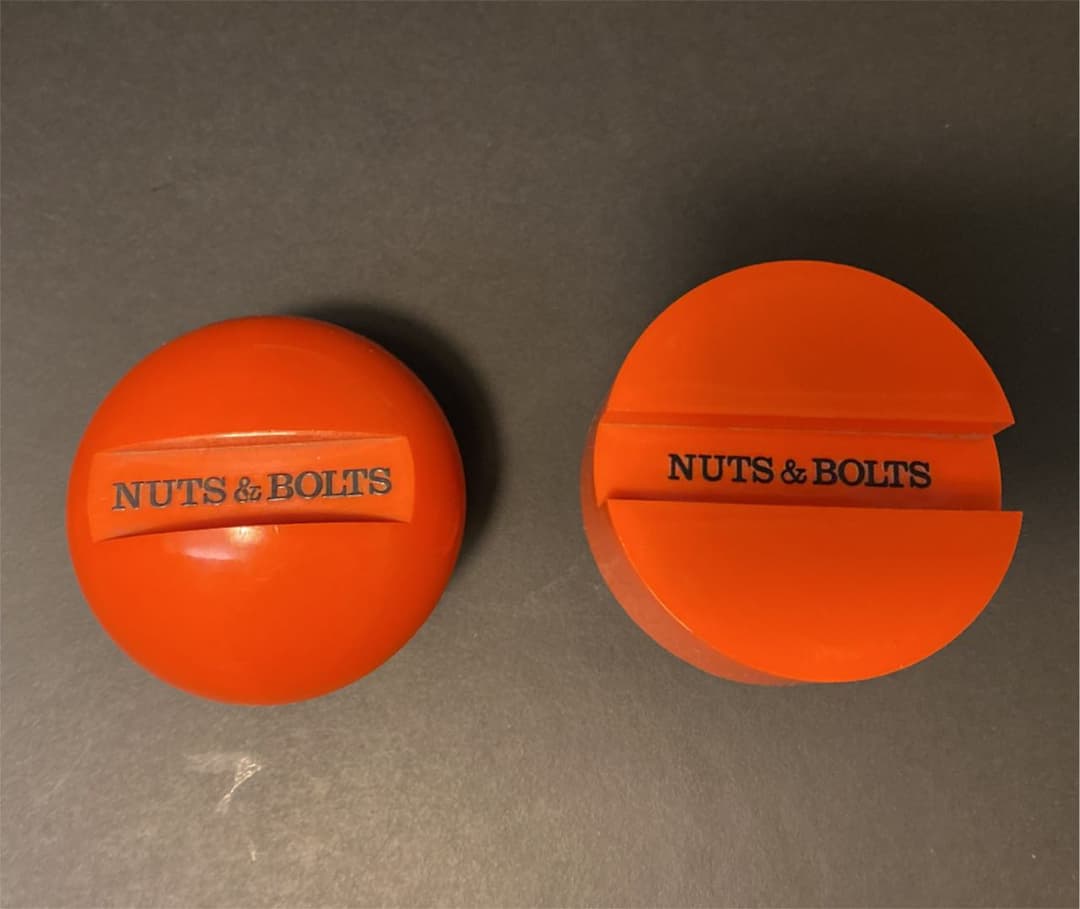 1969年　massimo vignelli nuts and bolts