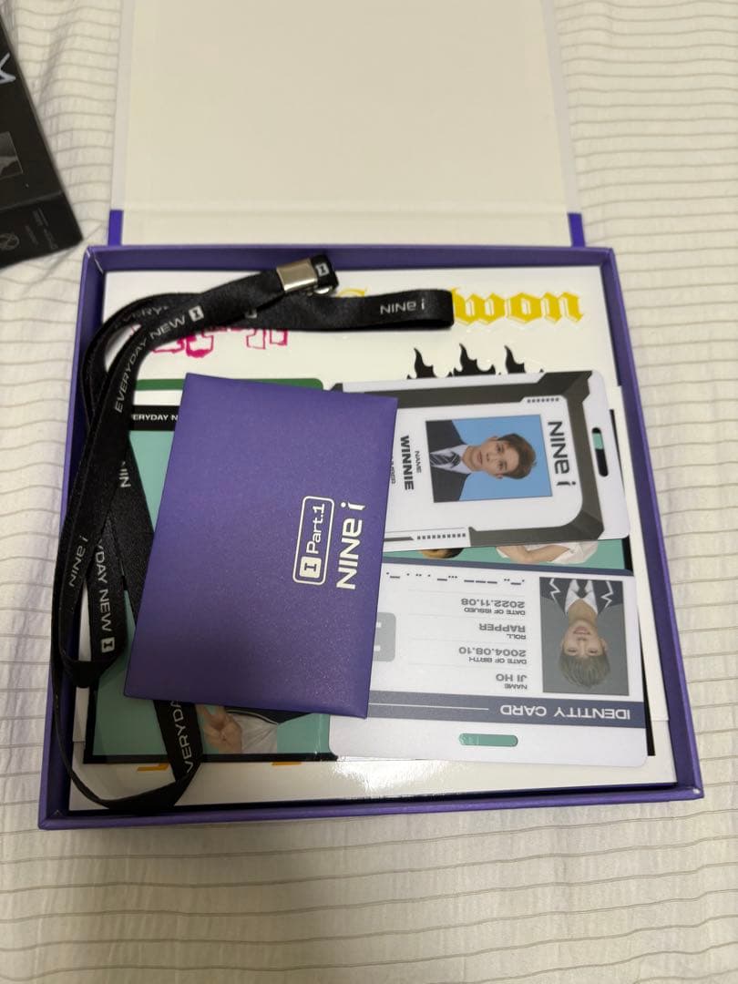 NEW WORLD、I Part 1 メンバーサイン入り