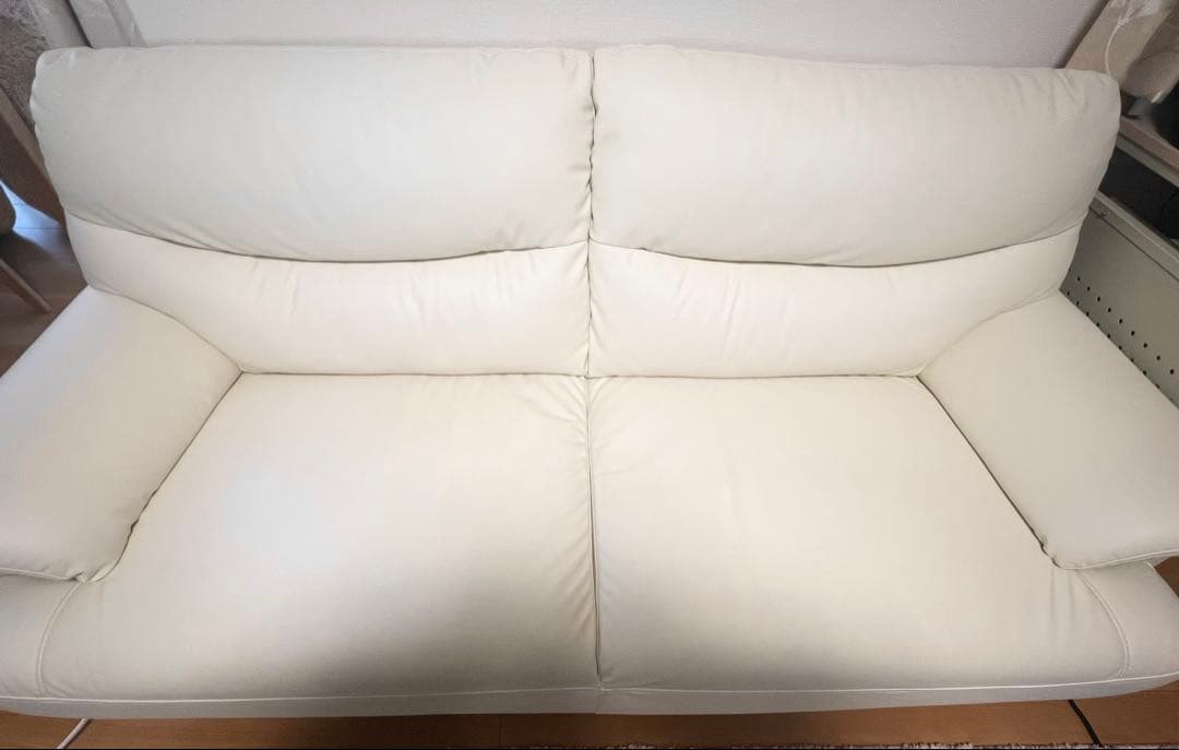 ニトリ ホワイト合皮 3人掛けソファ