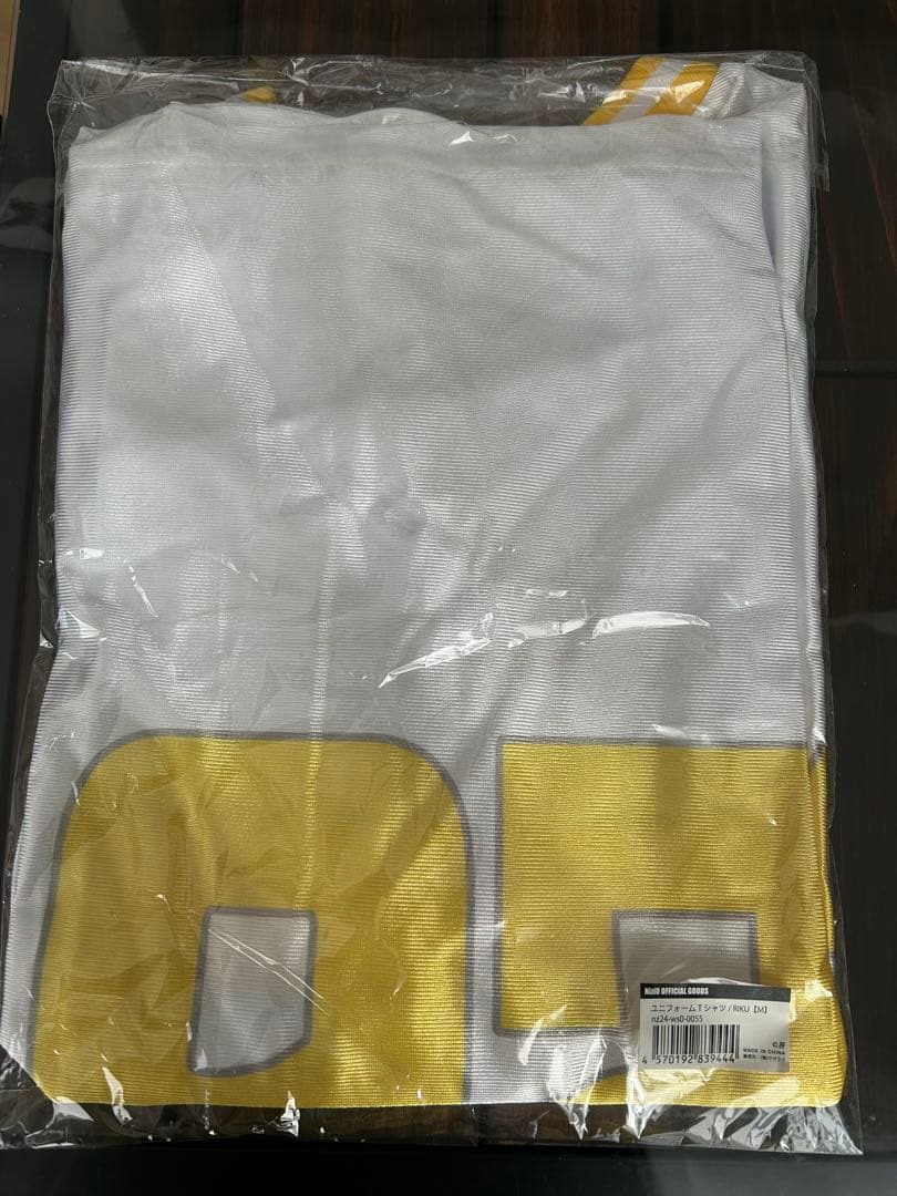 本日限定値下げ　NiziU ユニフォームTシャツ　Mサイズ リク