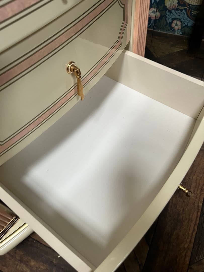 3段 チェスト 白家具 姫系 ロココ調 ピンク インテリア 箪笥 ミニチェスト