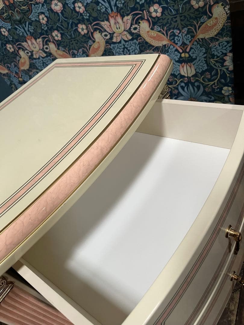 3段 チェスト 白家具 姫系 ロココ調 ピンク インテリア 箪笥 ミニチェスト