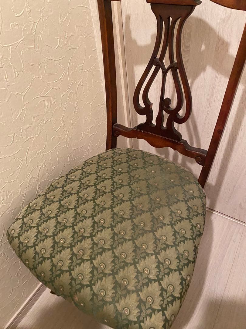 ペ*★様 クラシックスタイル 木製チェア 緑色クッション　椅子　アンティーク