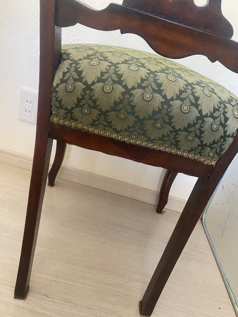 ペ*★様 クラシックスタイル 木製チェア 緑色クッション　椅子　アンティーク