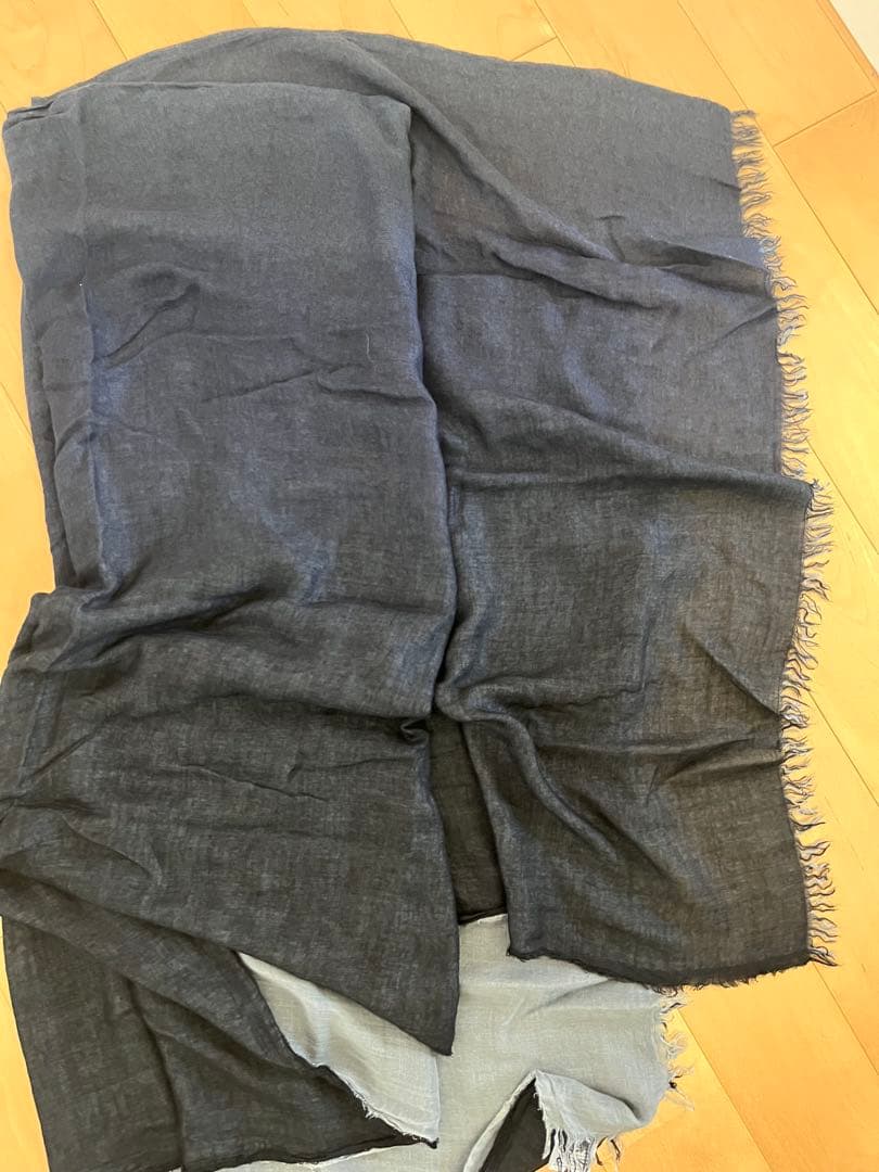 ファリエロサルティ　ストール 大判 グラデーション　ネイビーブラック