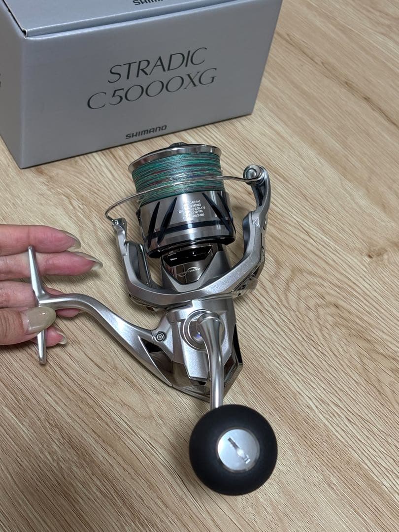 【美品】23 ストラディック C5000XG サーフ使用4回・PEライン付き
