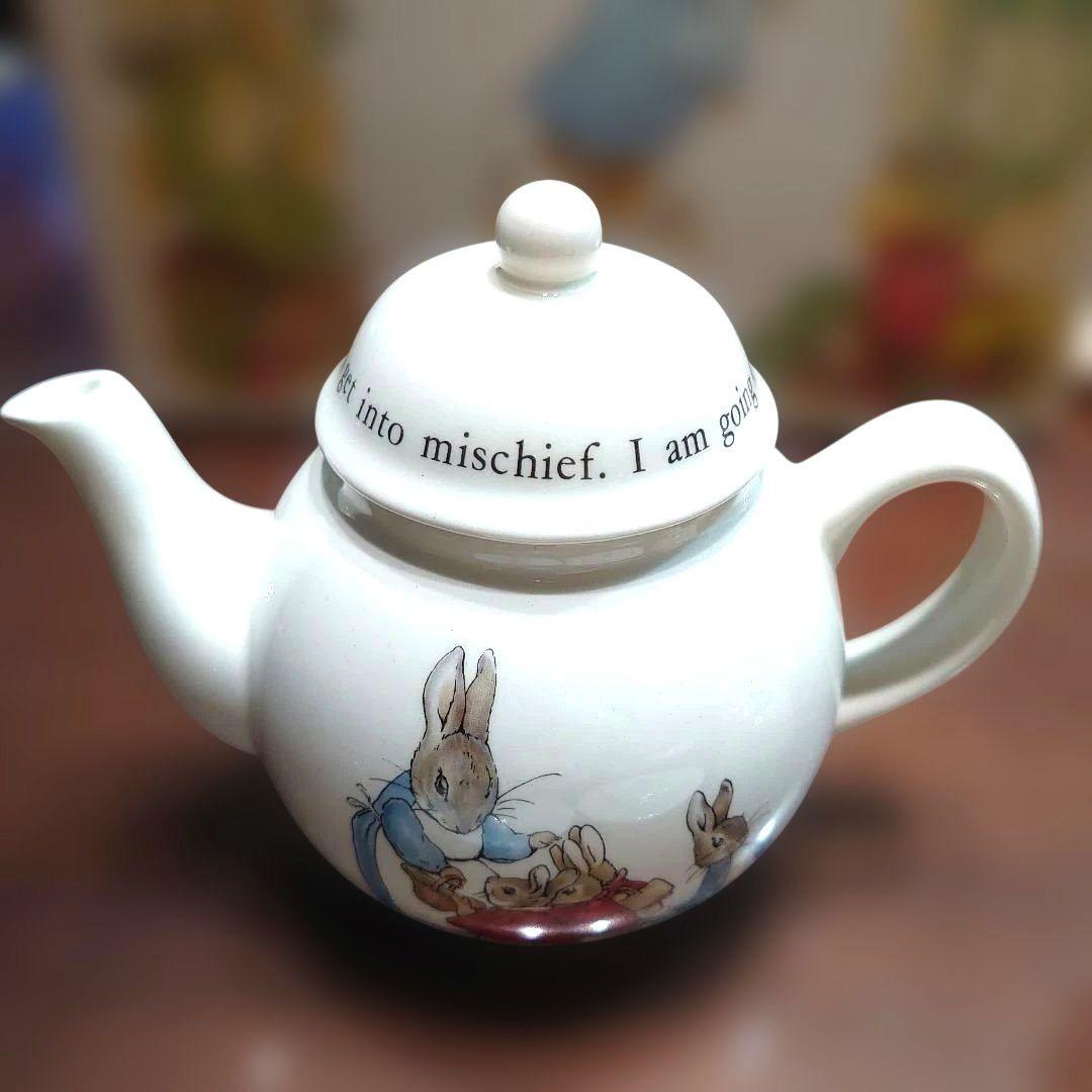 未使用　ピーターラビットチャイルドティーセット  英国製