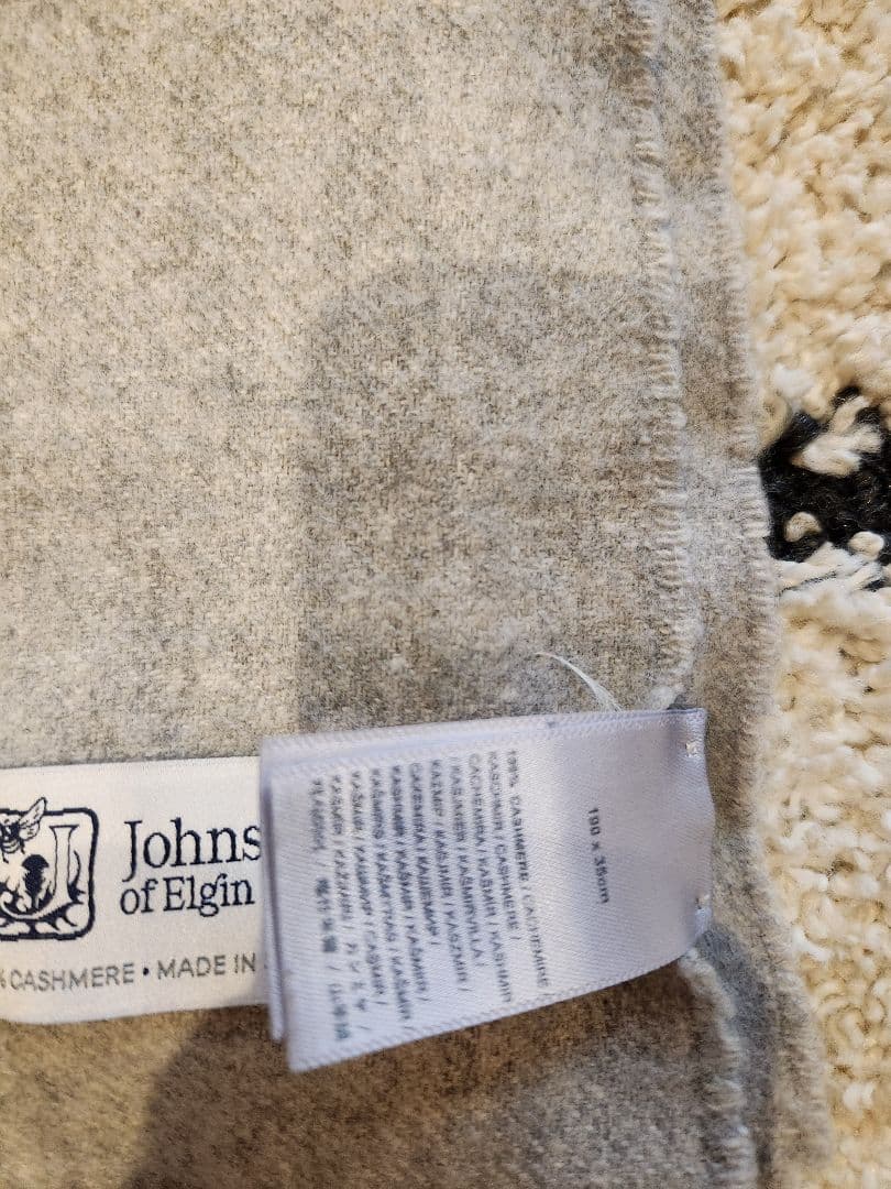 Johnstons of Elgin カシミヤ マフラー グレー