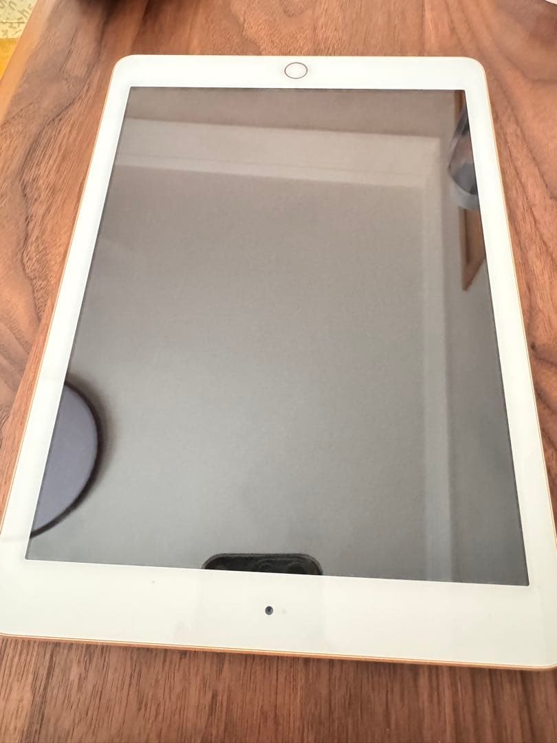 Apple アップル iPad 第6世代 Wi-Fi 128GB 美品