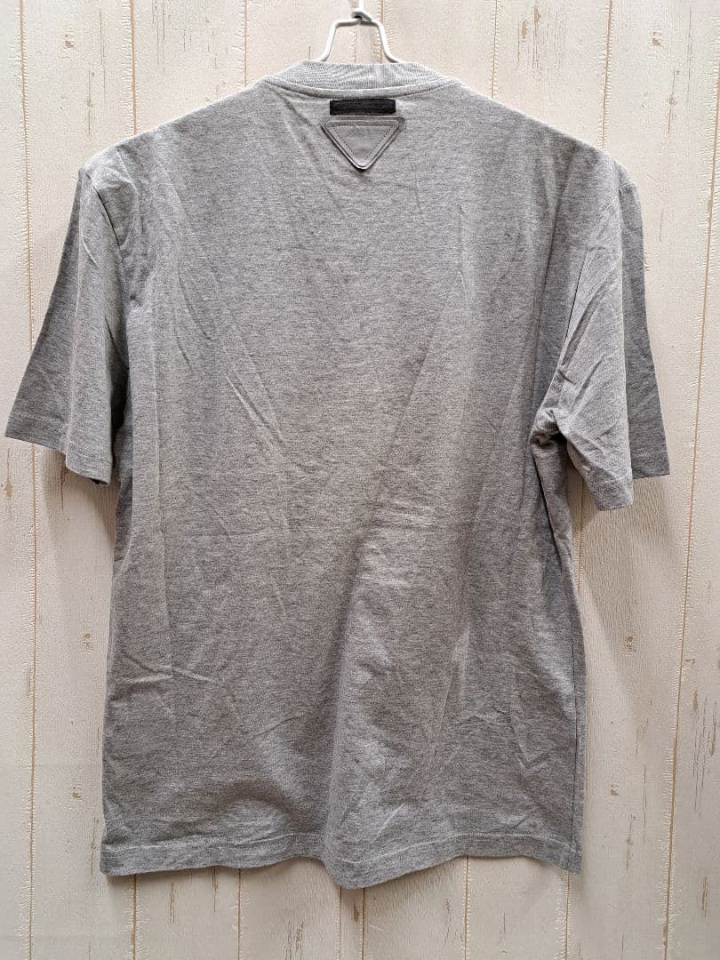 PRADA プラダ 半袖Tシャツ ロゴ Vネック