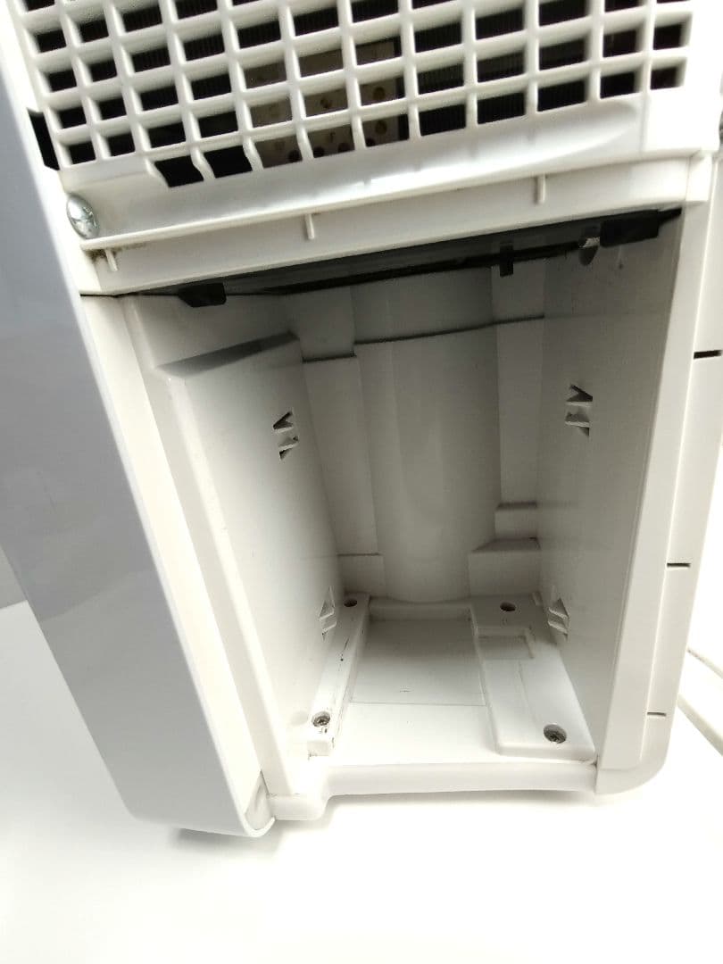 SHARP 衣類 冷風 除湿機 プラズマクラスター CM-J100-W