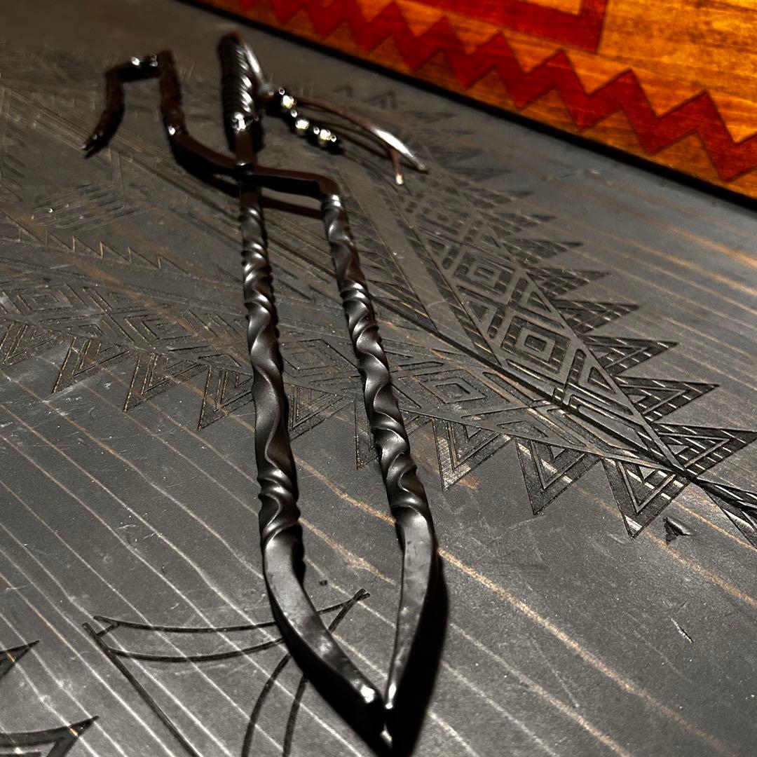 No.4 ツイスト薪ハサミ　火ハサミ　薪ハサミ　オリジナル薪ハサミ