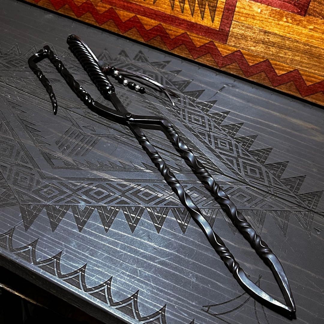 No.4 ツイスト薪ハサミ　火ハサミ　薪ハサミ　オリジナル薪ハサミ