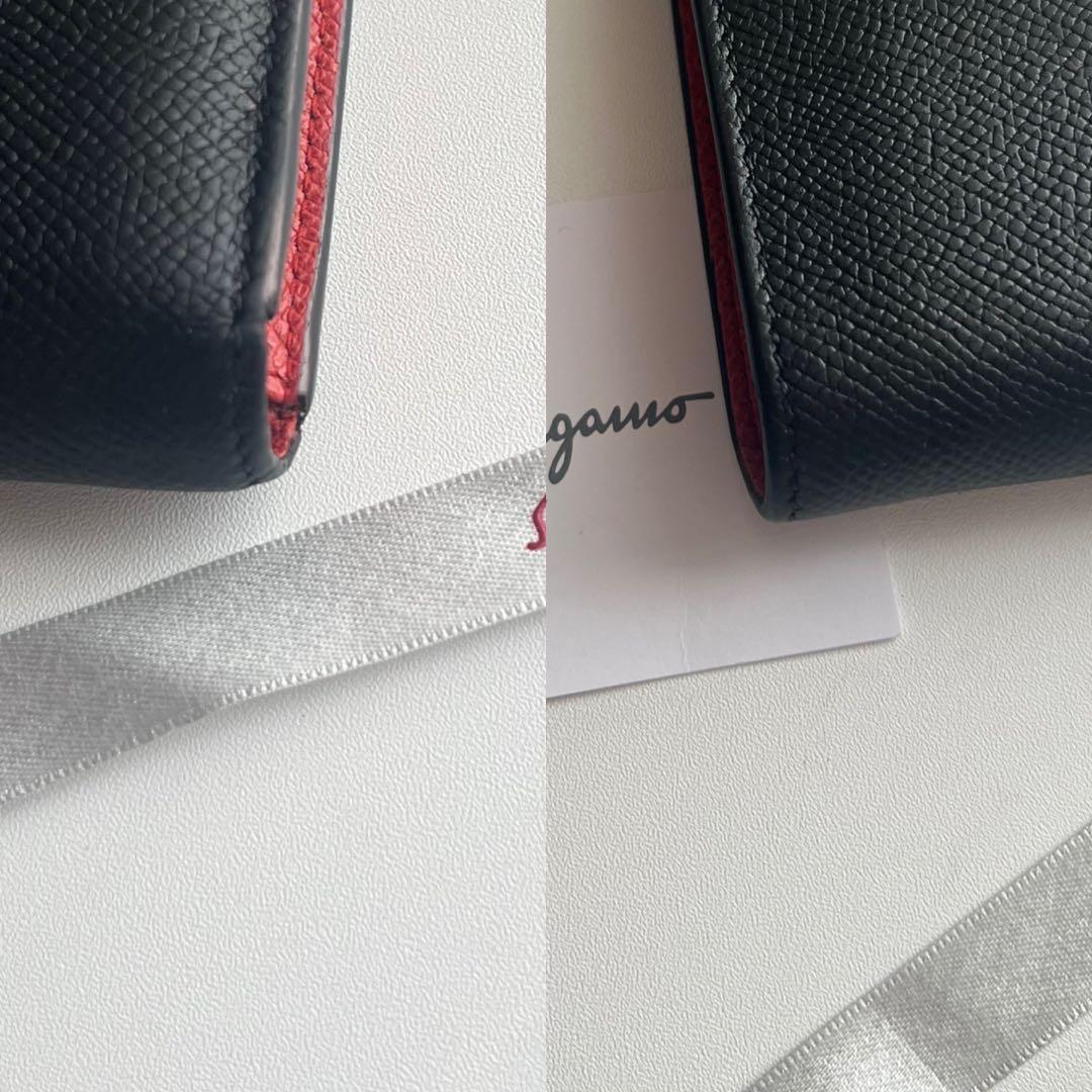44 美品 Ferragamo サルバトーレフェラガモ 2つ折り財布