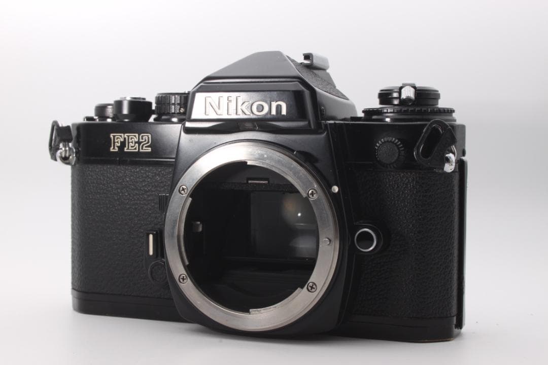 【美品】Nikon FE2 ブラック ボディ完動品