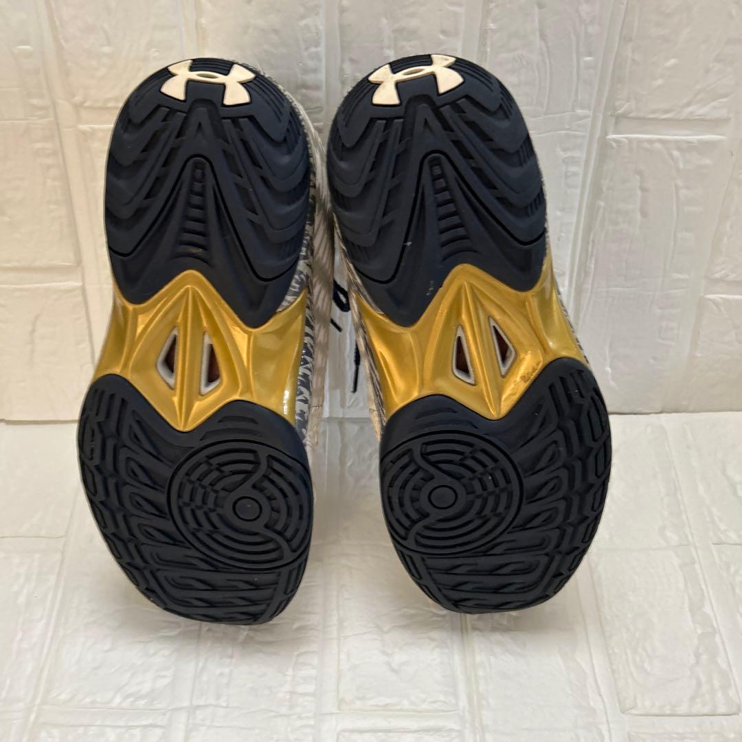 【アンダーアーマー】人気！バスケシューズクラッチフィット28.5cm