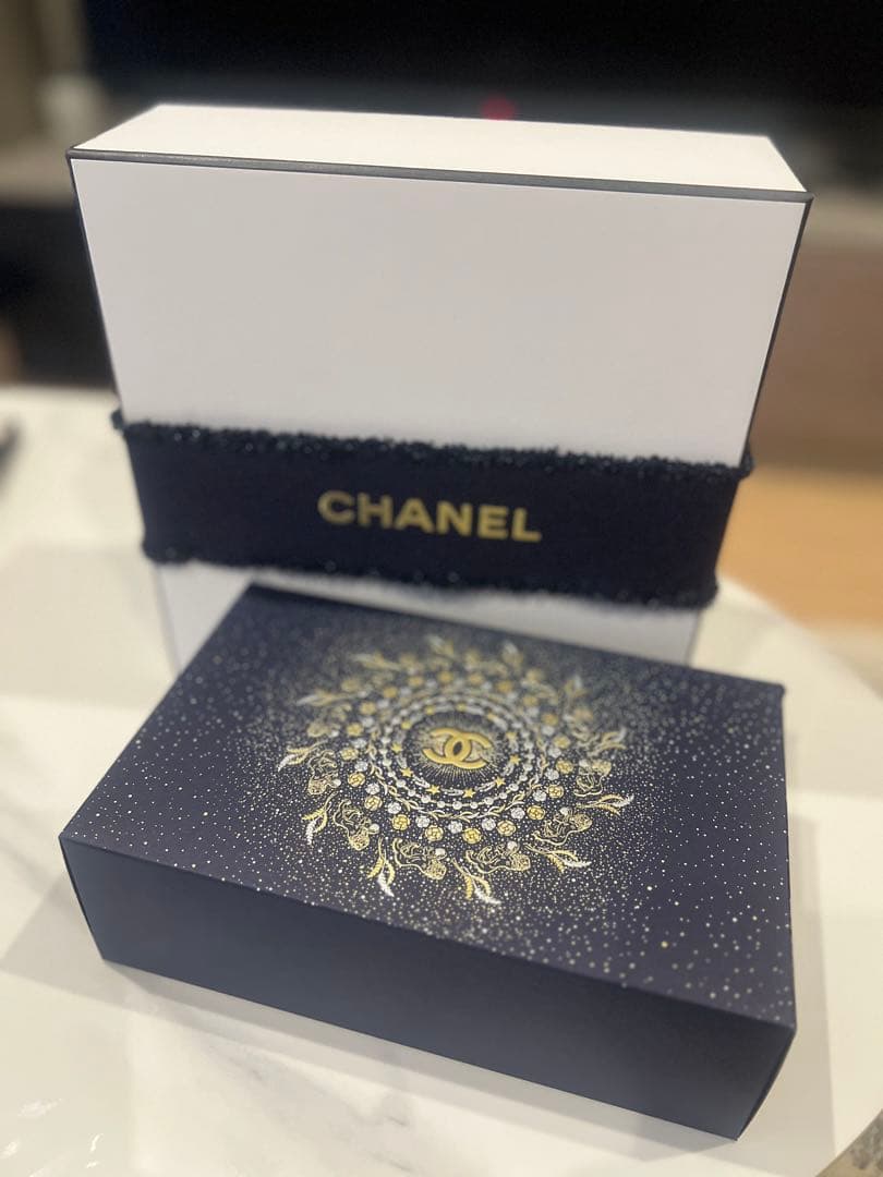 新品未開封CHANEL2025ホリデー限定ルージュココグロストリオセットコフレ