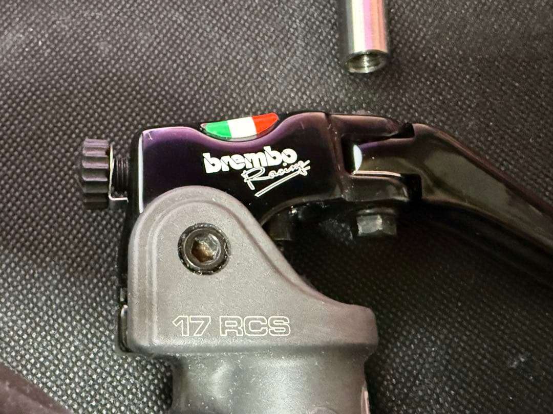 ブレンボbrembo ラジアルマスターシリンダー　17RCS