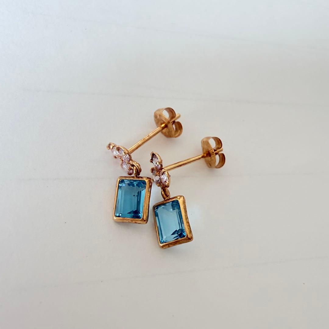 K18 フラワー　香水　モチーフ　ピアス　750 YG