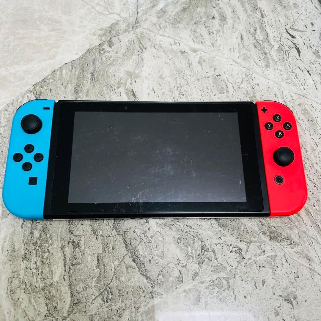 【完動品】Nintendo Switch 本体