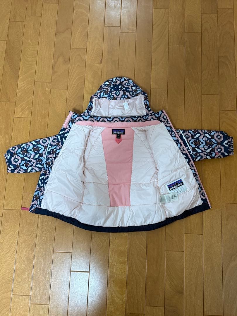 【tatsu】patagonia スノーウェア　4T（子供用）
