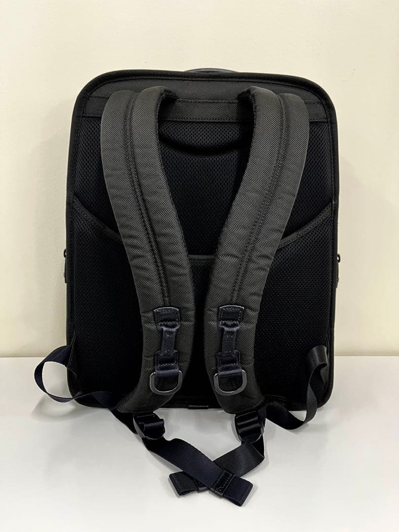 【正規品 】TUMI ALPHA3スリム・ソリューションズ・ブリーフ・パック