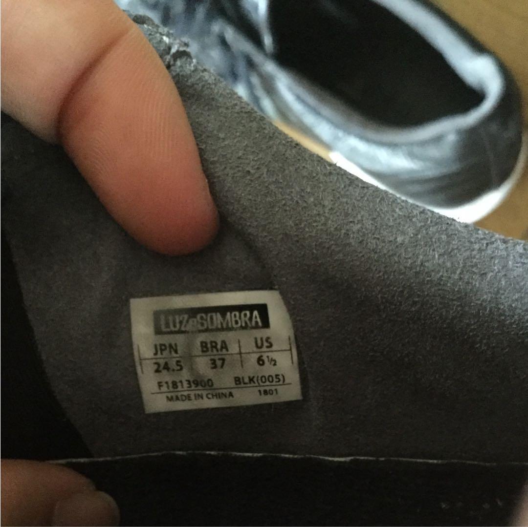 ルースイソンブラ