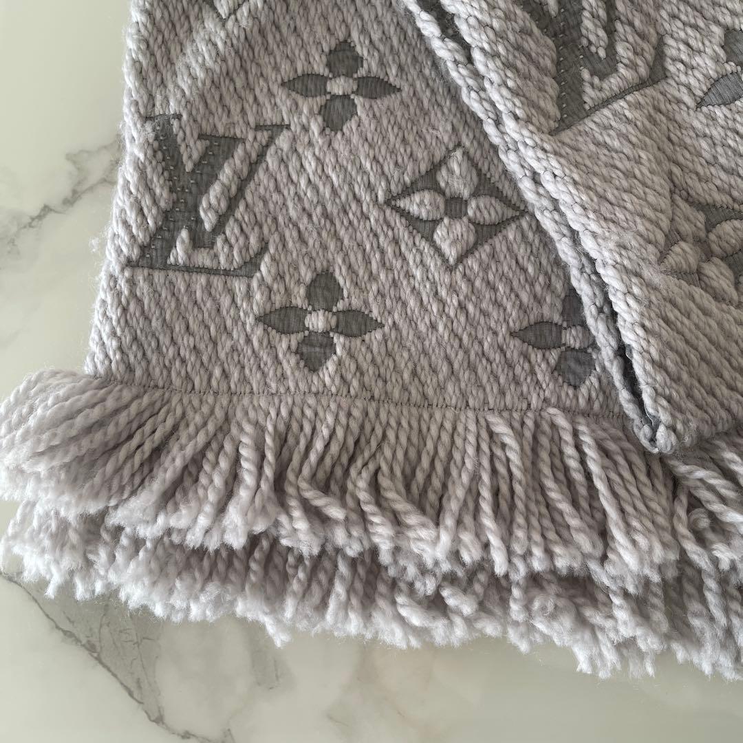 値下げLouis Vuitton グレー マフラー
