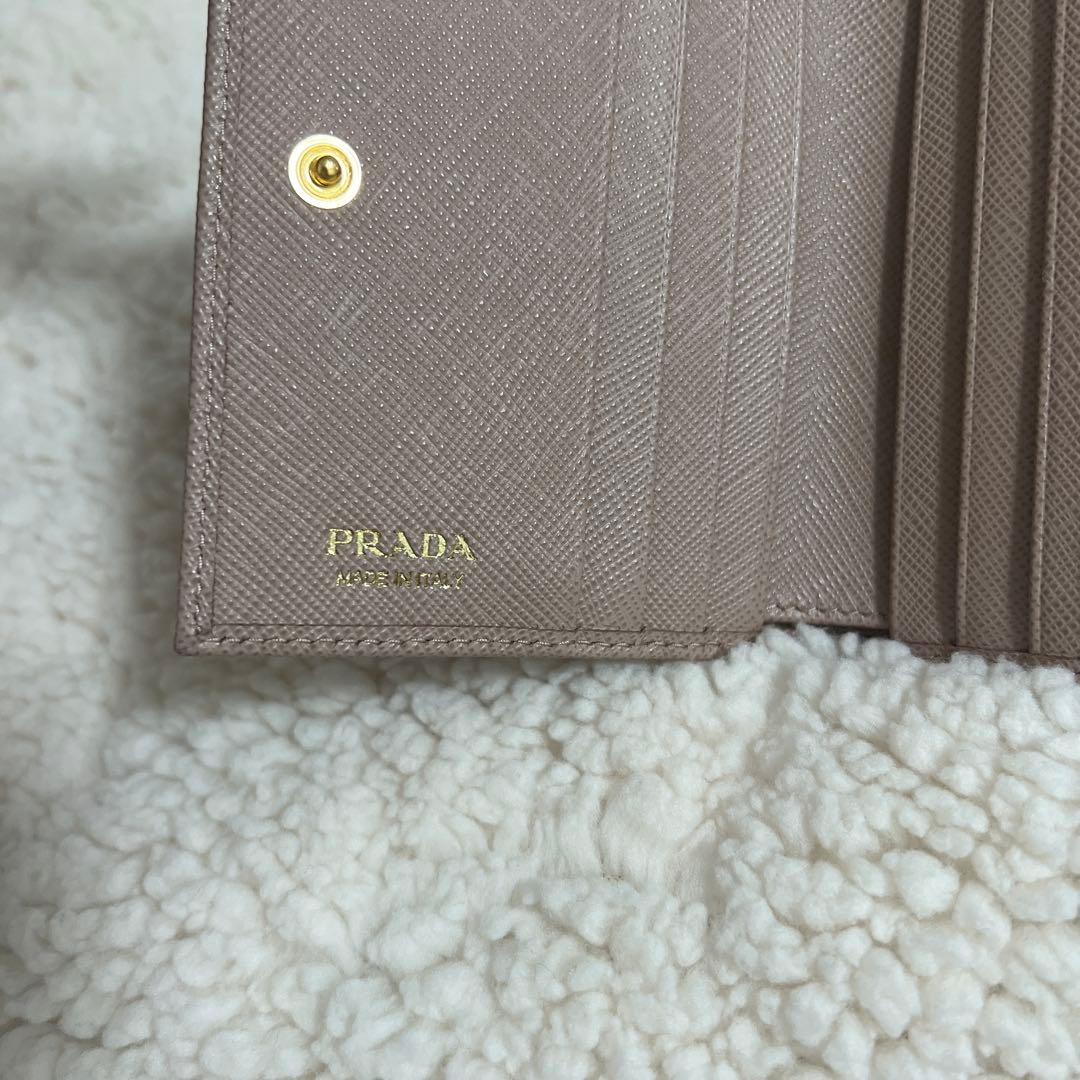 PRADA サフィアーノレザー 二つ折り財布