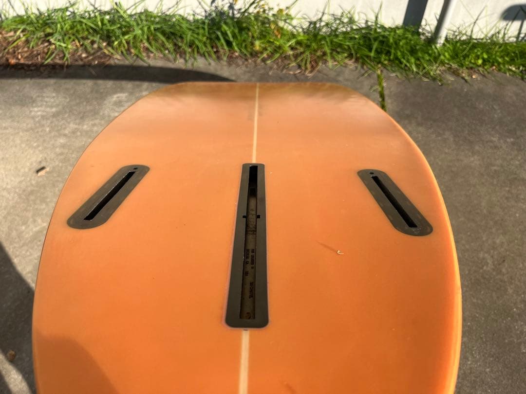 ツインピンサーフボード