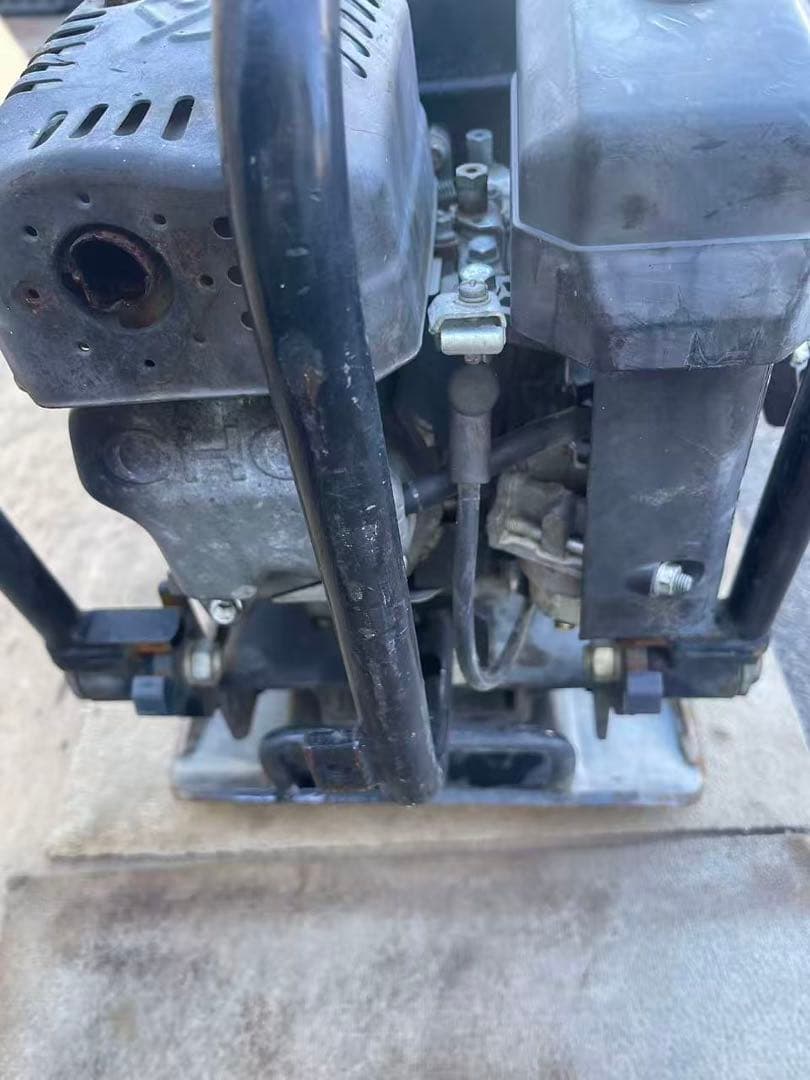 三笠産業 MVC-F60 プレートコンパクター 転圧機 ランマー (B679)