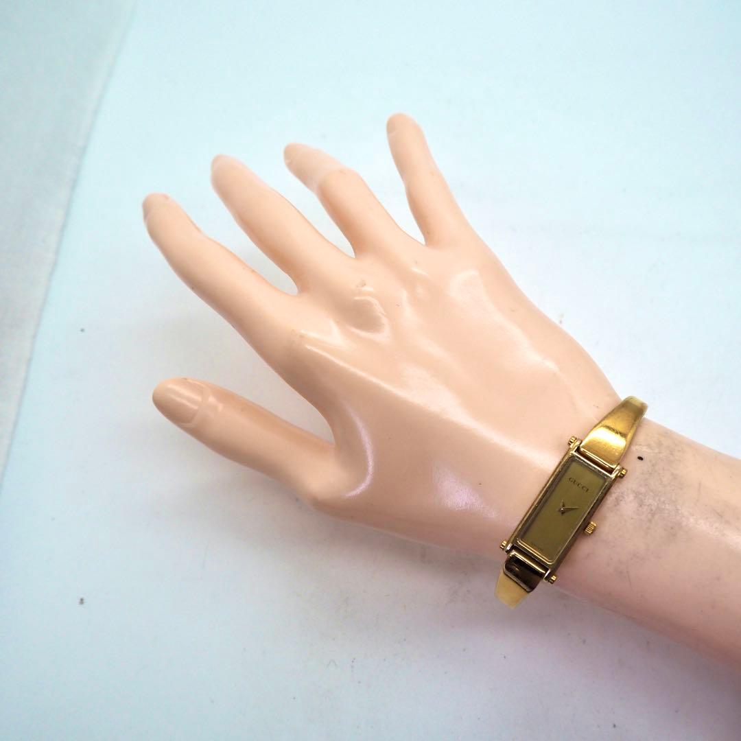 728 GUCCI 時計　箱付き レディース ゴールド 1500L バングル