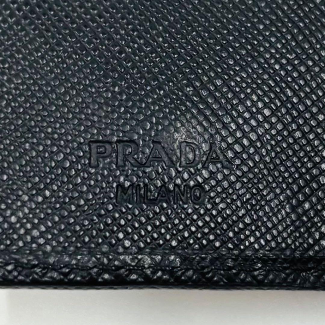 【美品】プラダ 6連キーケース サフィアーノレザー 三角プレート ブラック