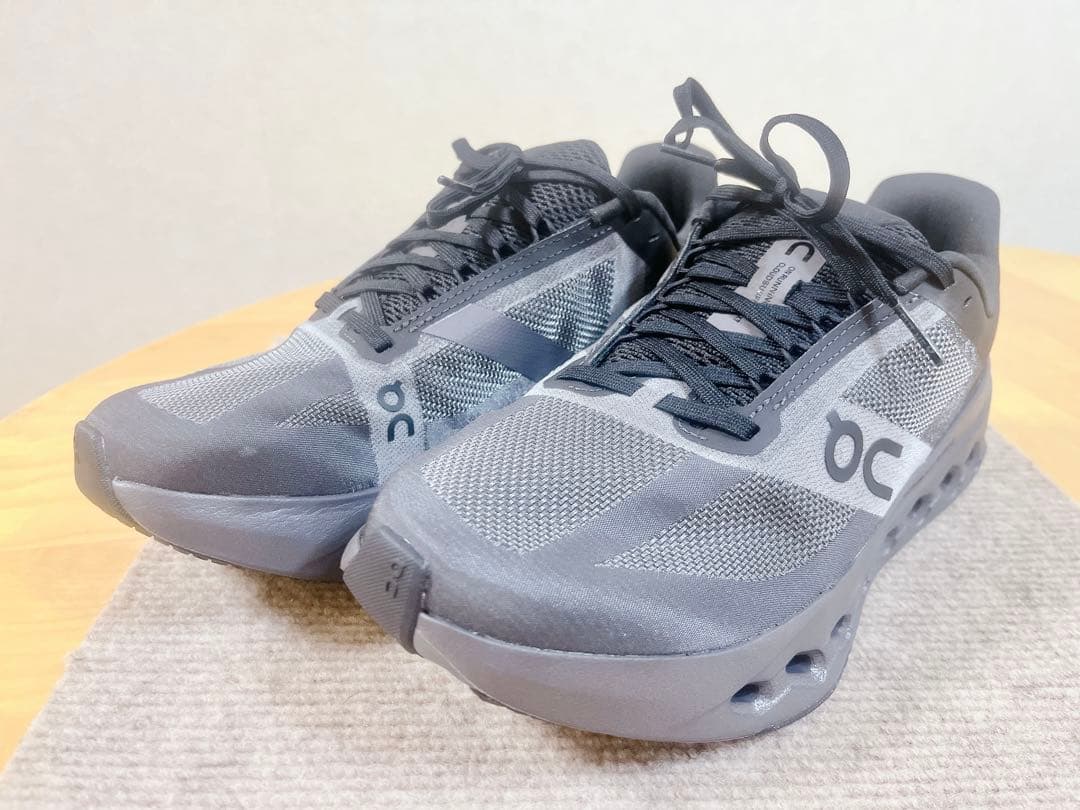 On ランニングシューズCloudsurfer next 26cm Black