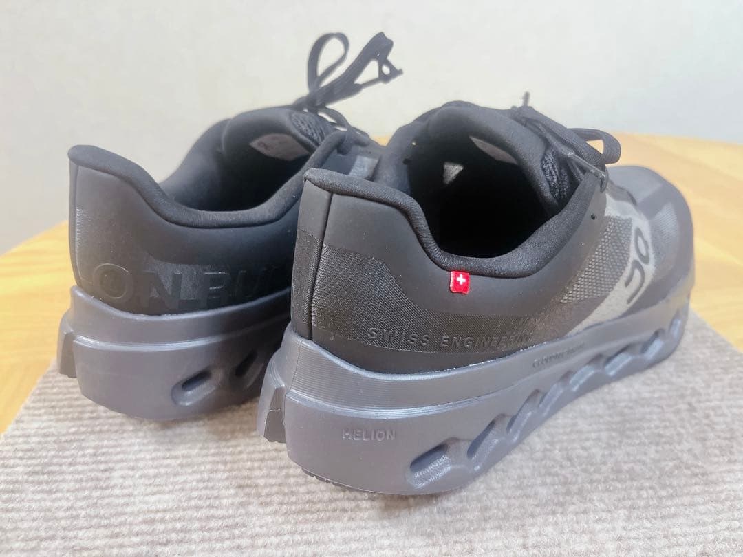 On ランニングシューズCloudsurfer next 26cm Black