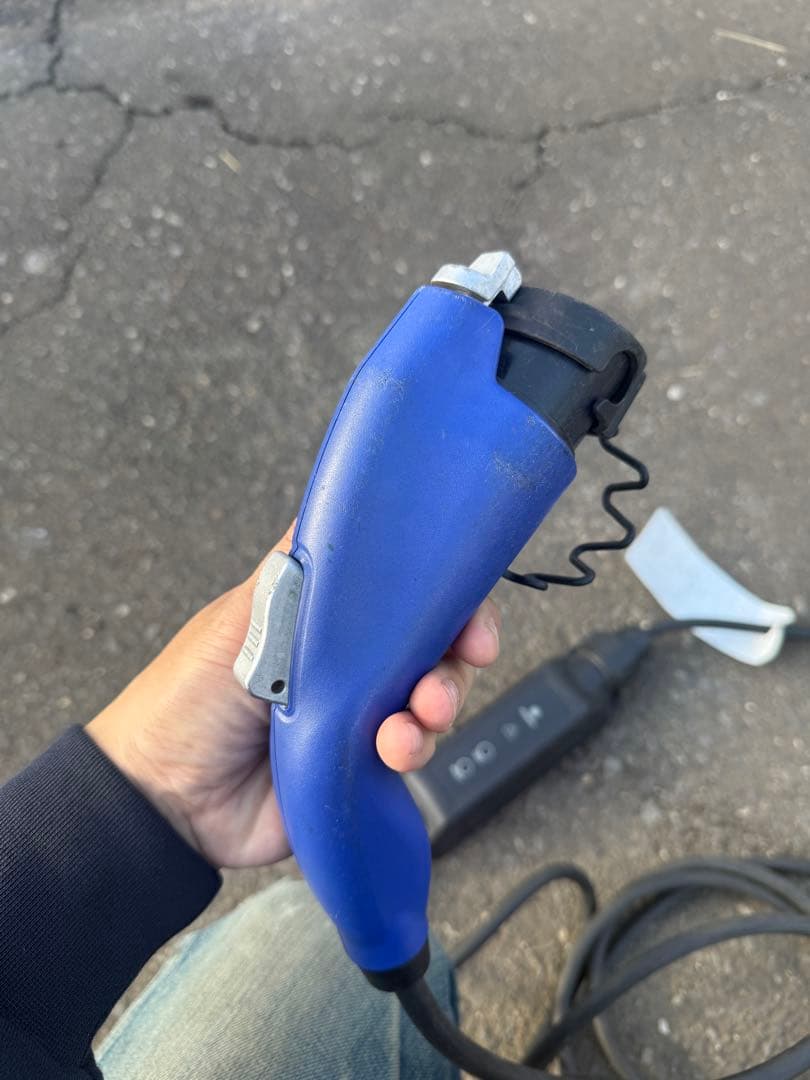 トヨタ純正　プリウスPHV充電ケーブル