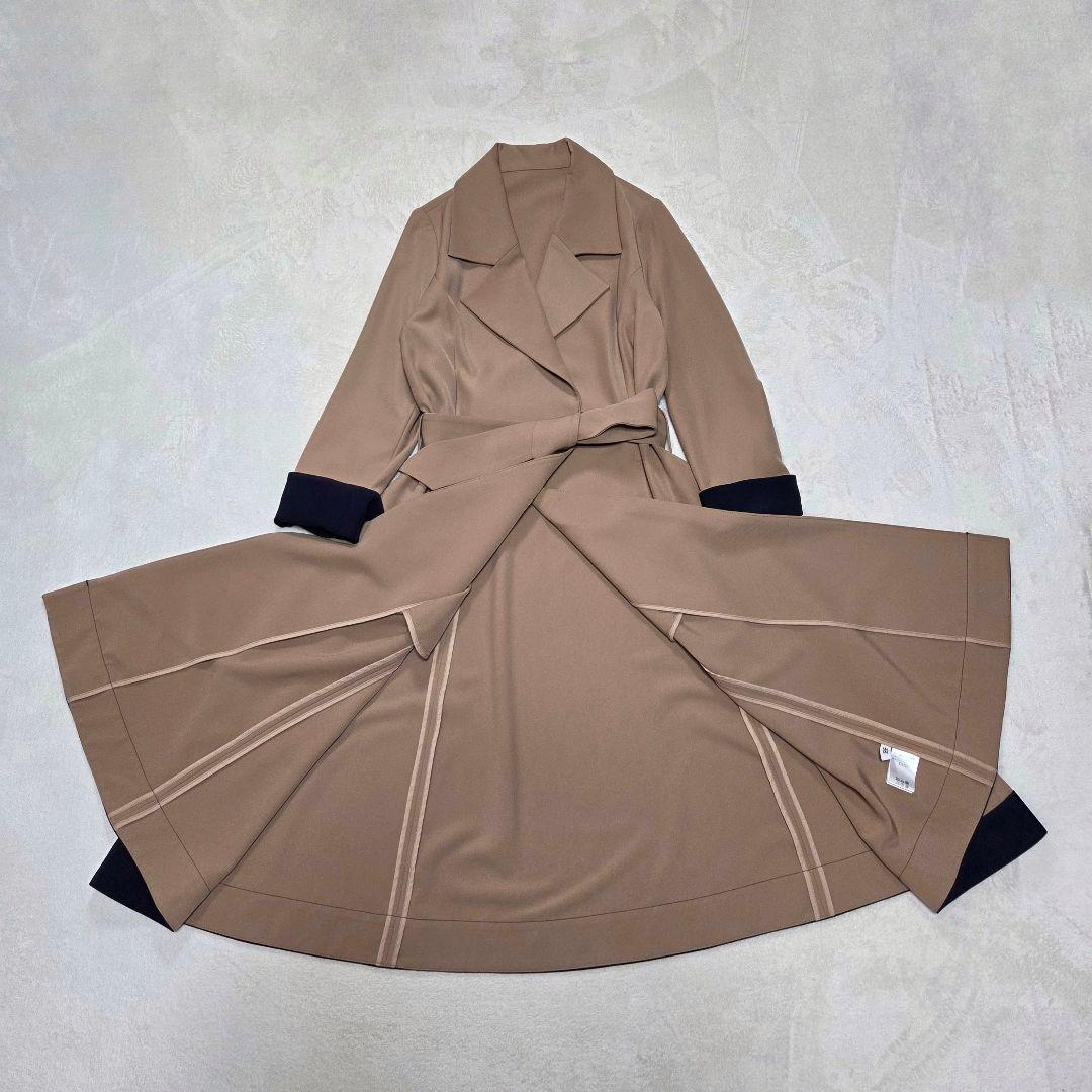 [極美品]JENNE オードリーフレアトレンチコート 24SS 近年モデル