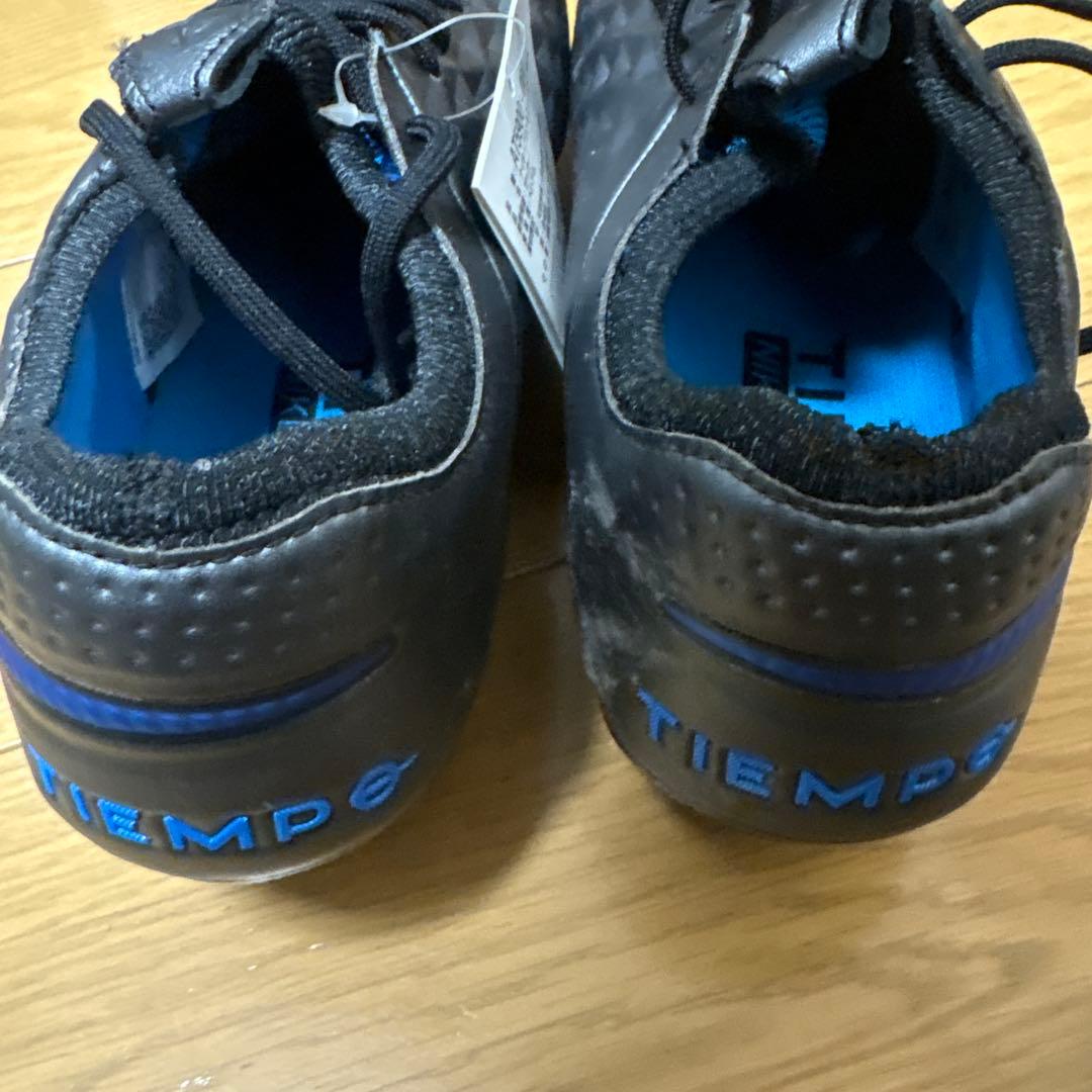 NIKE TIENPO サッカーシューズ天然芝用 （取替式）ブラック/ブルー