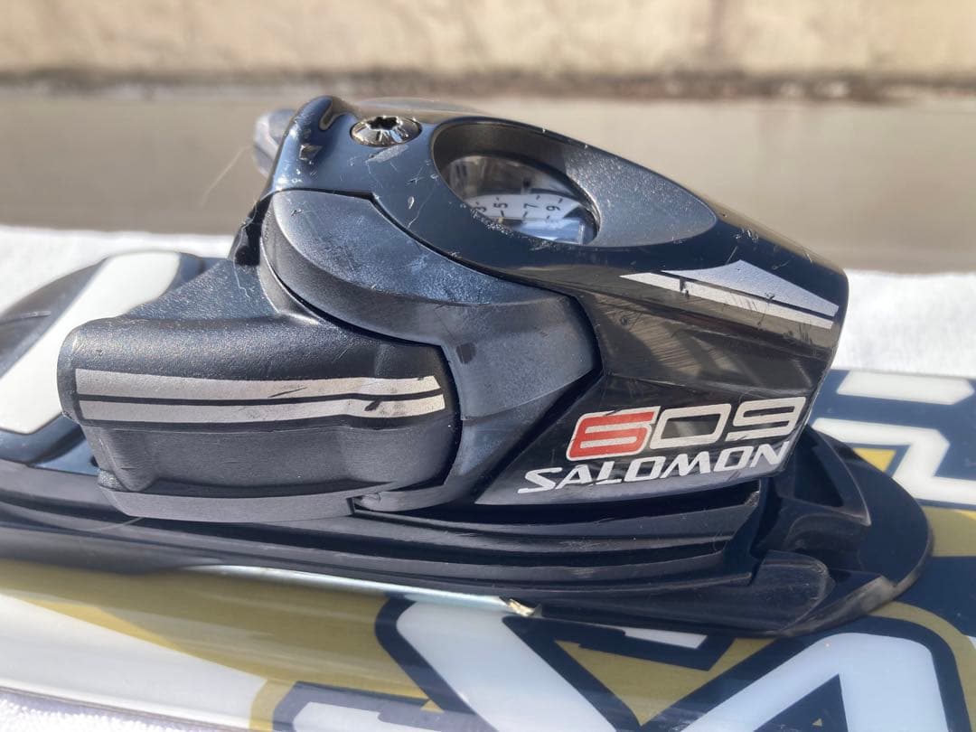 ショートスキー　(ファン)ボードと解放ビィンディング のセット SALOMON